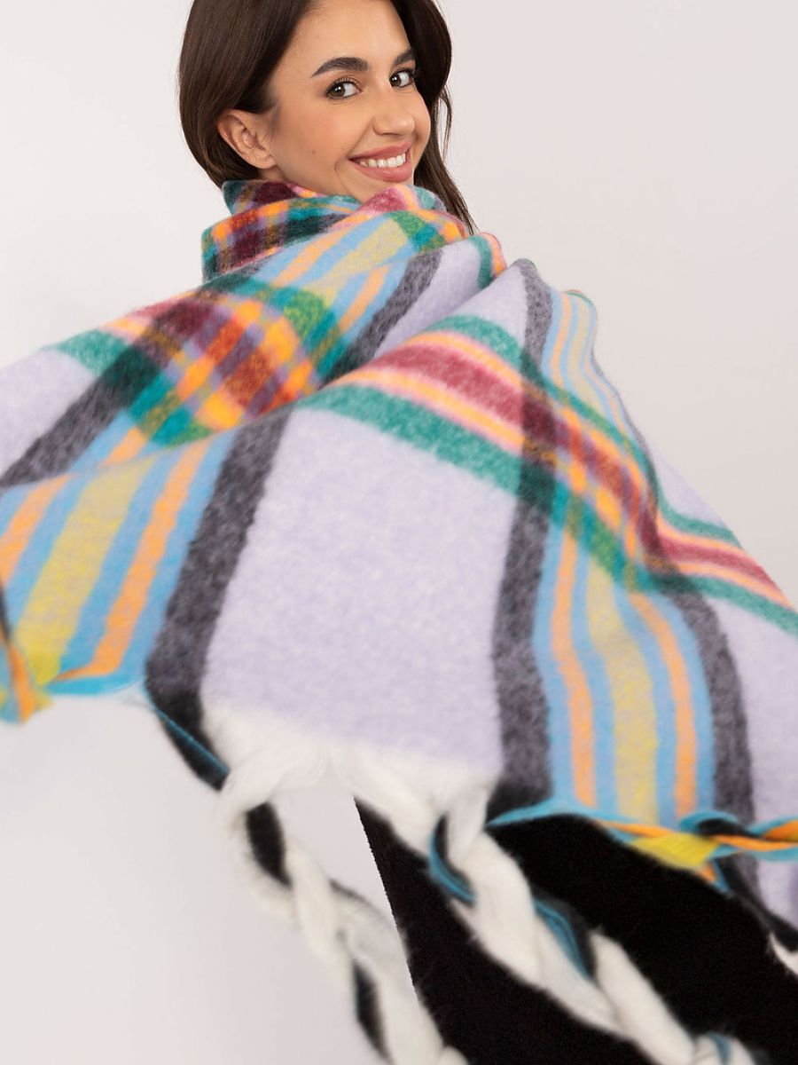  Shawl model 202582 AT 