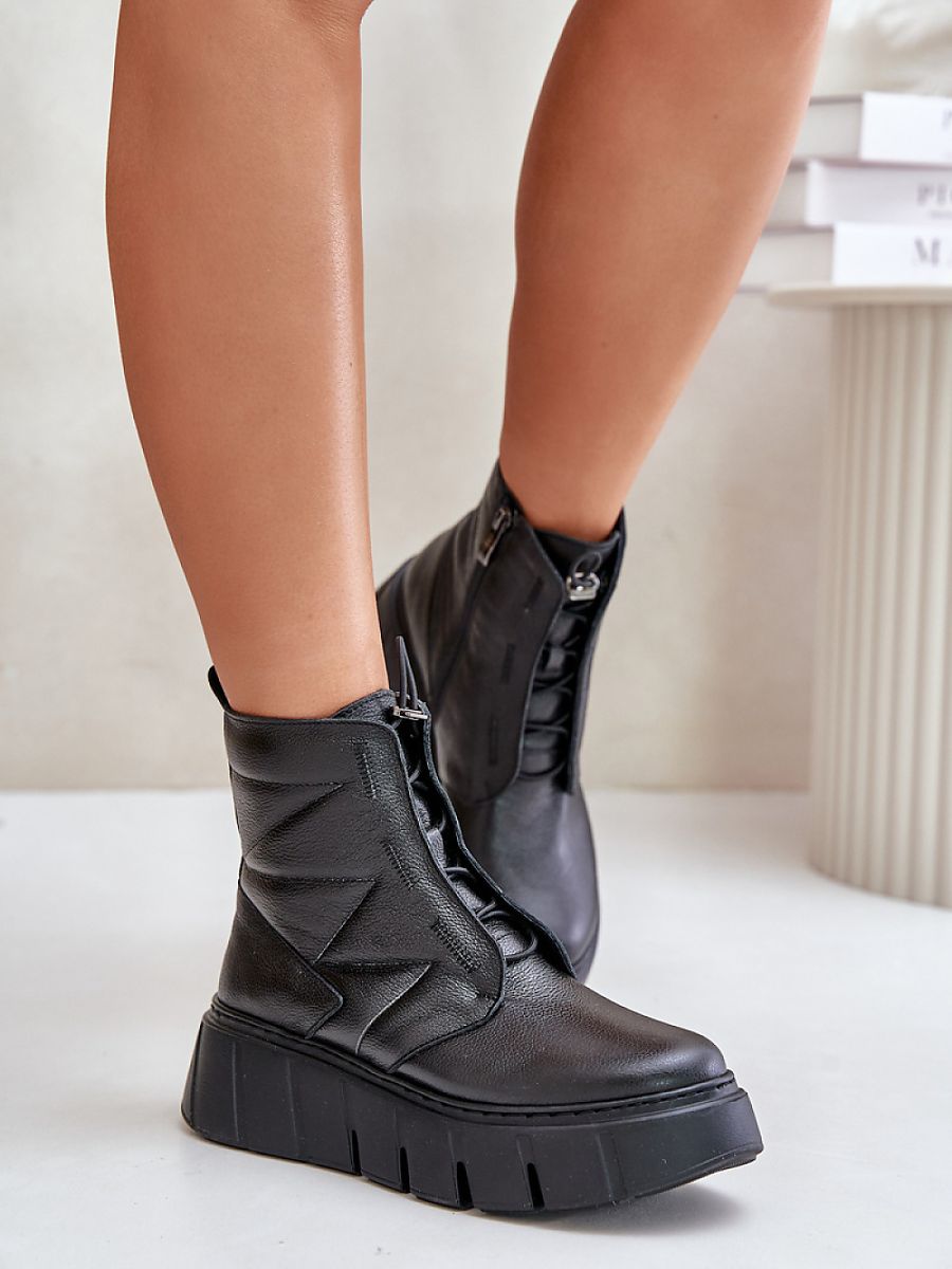  Platform boots model 202821 Step in style 
