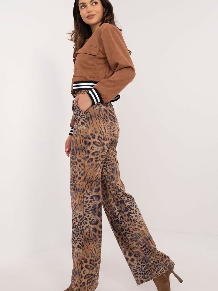  Women trousers model 202929 Lakerta 