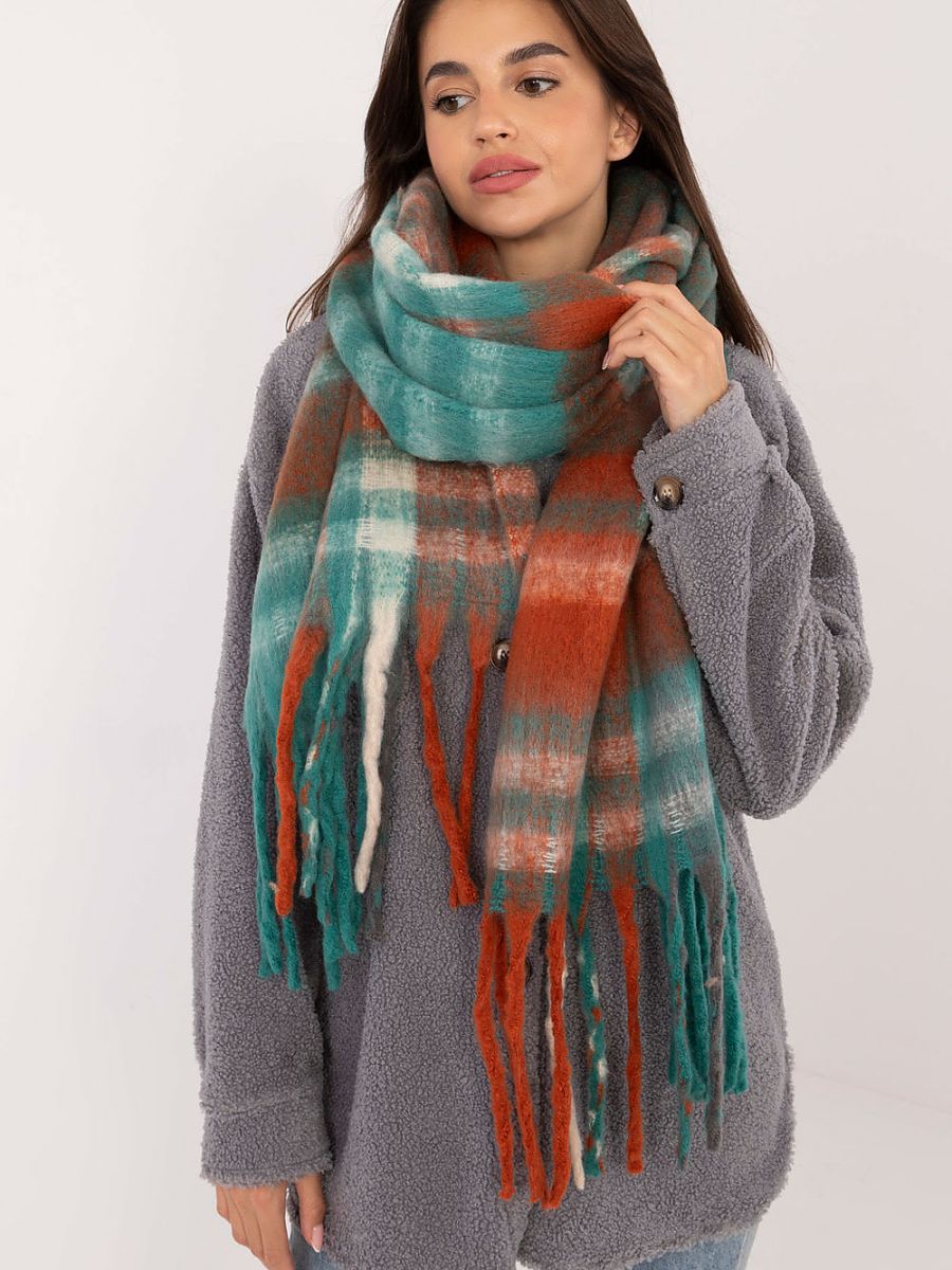  Shawl model 203170 AT 