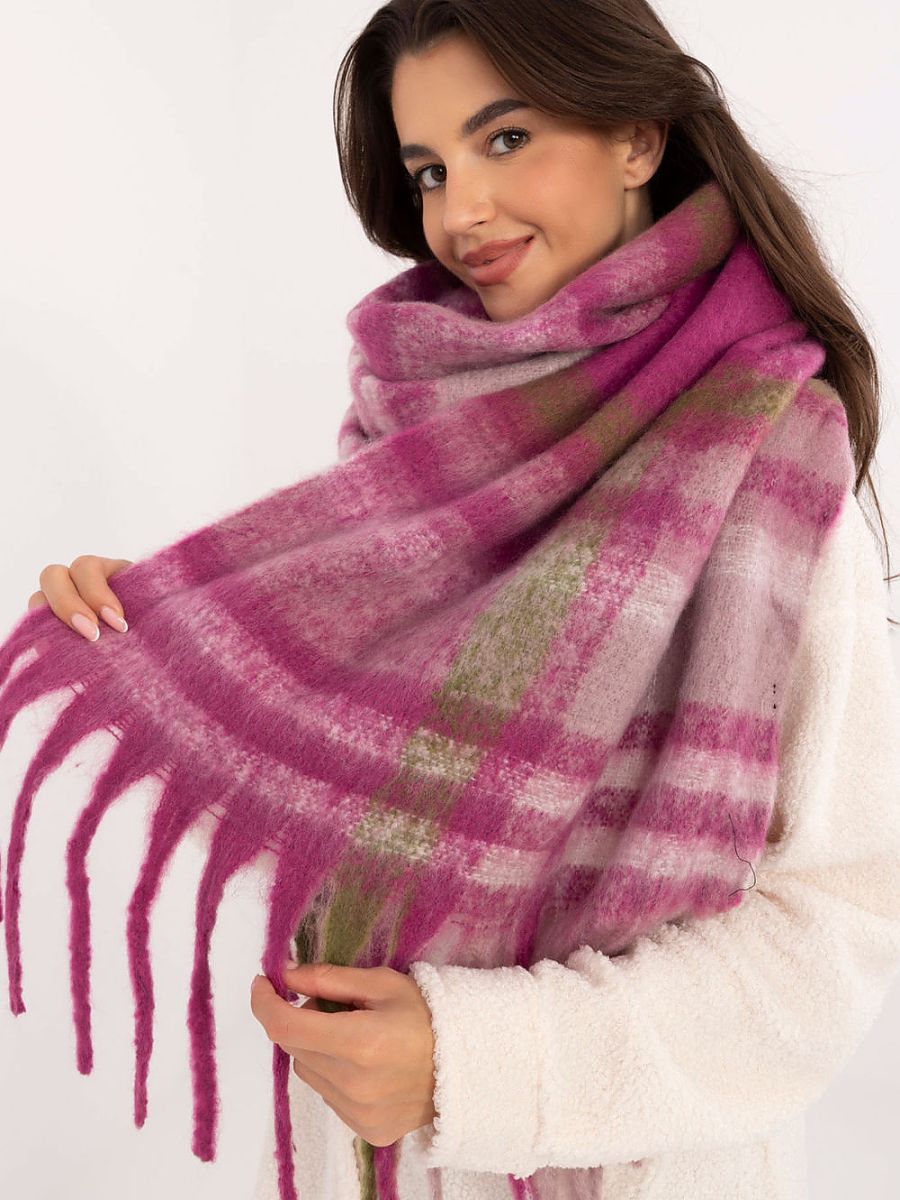 Shawl model 203173 AT 