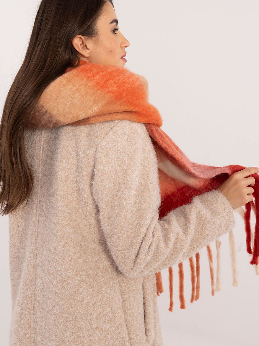  Shawl model 203180 AT 