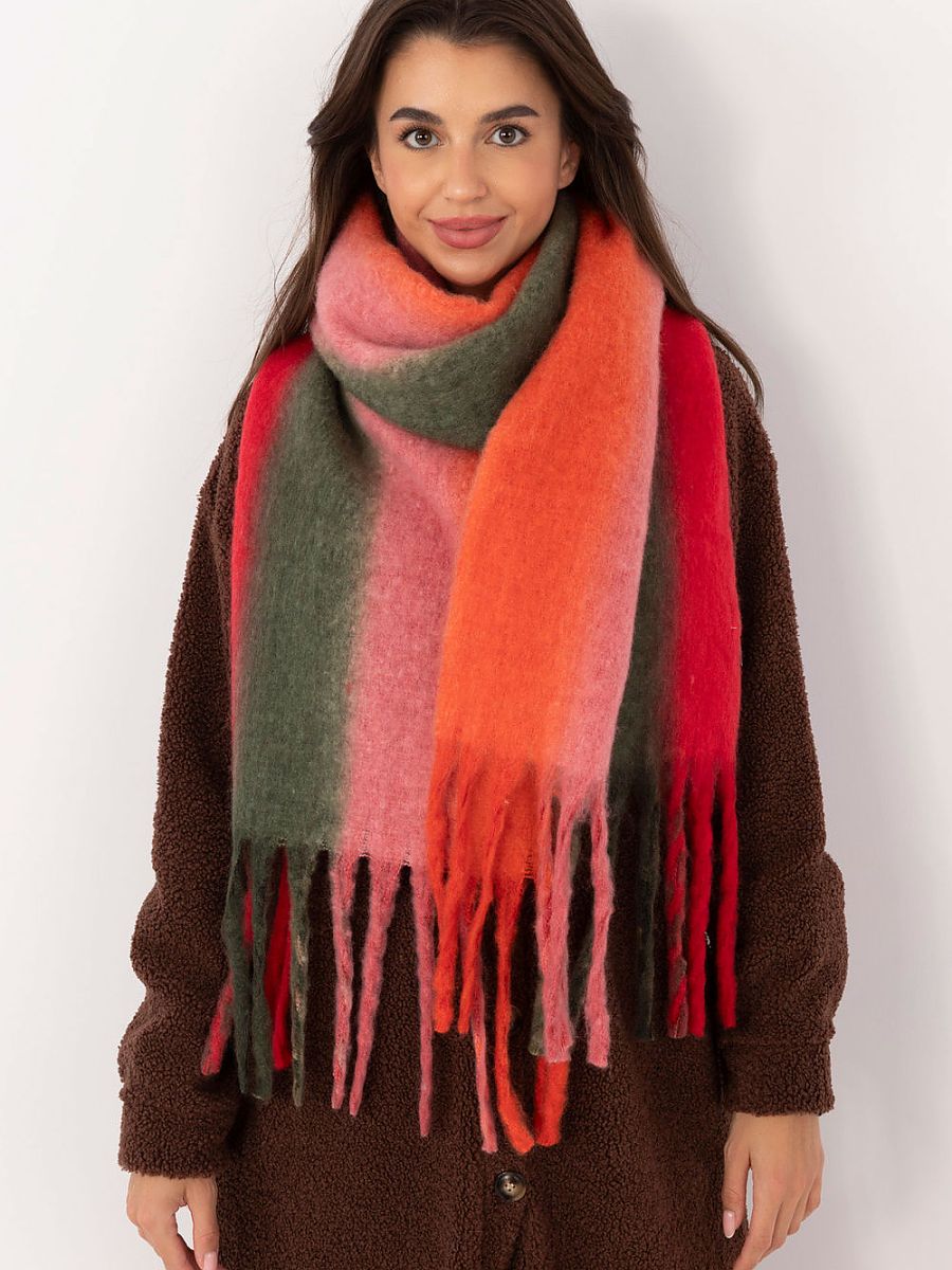  Shawl model 203183 AT 