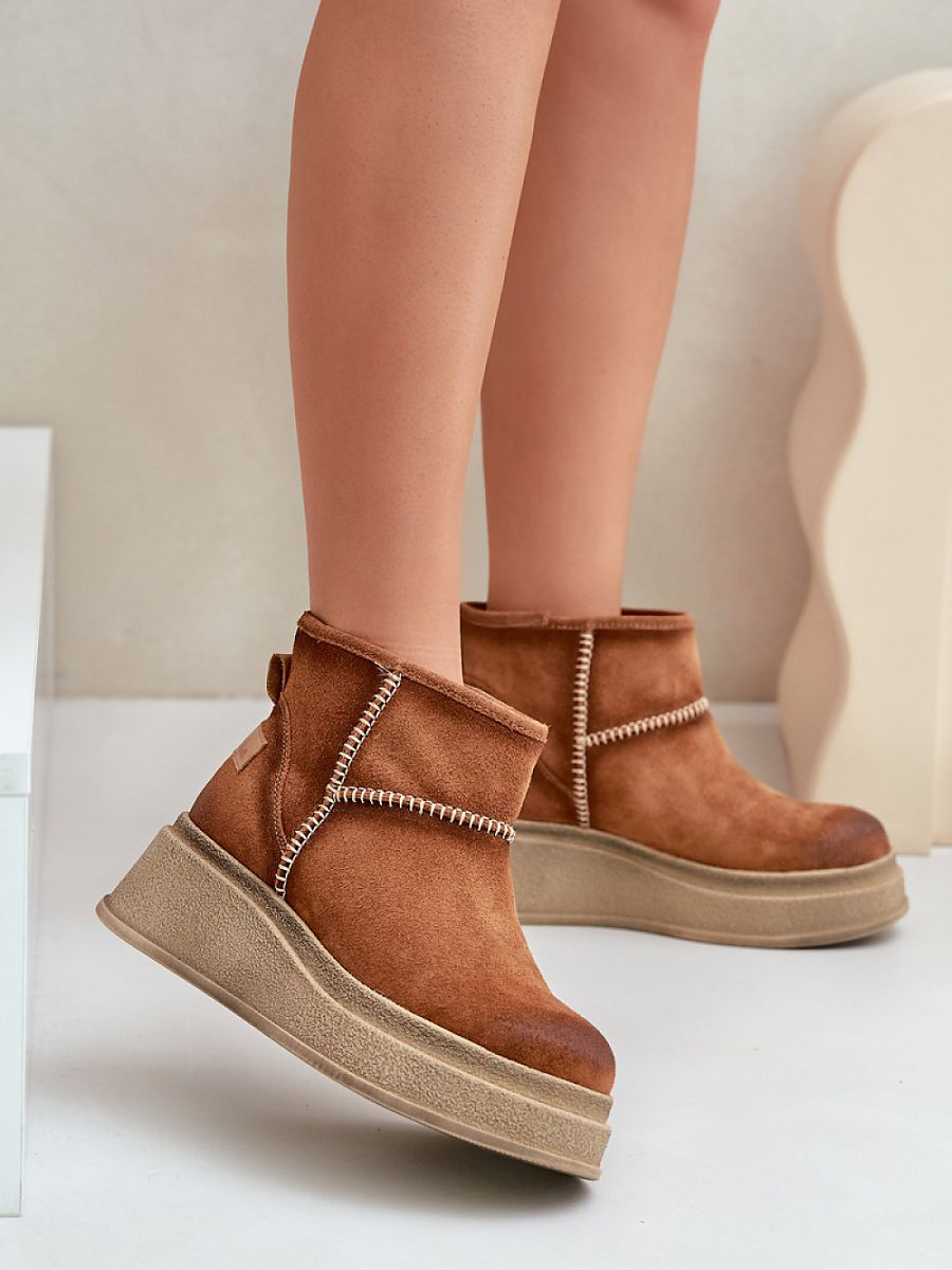  Snow boots model 203580 Step in style 