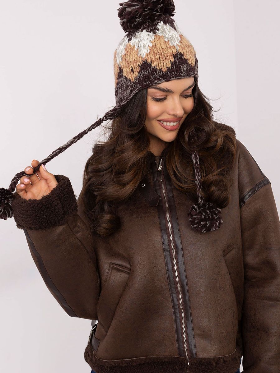 Cap model 203839 AT 