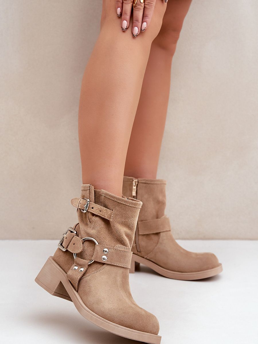  Boots model 203870 Step in style 