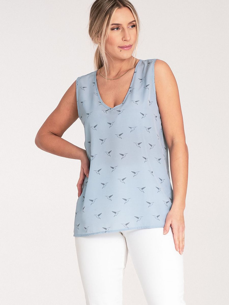  Blouse model 204315 Figl 