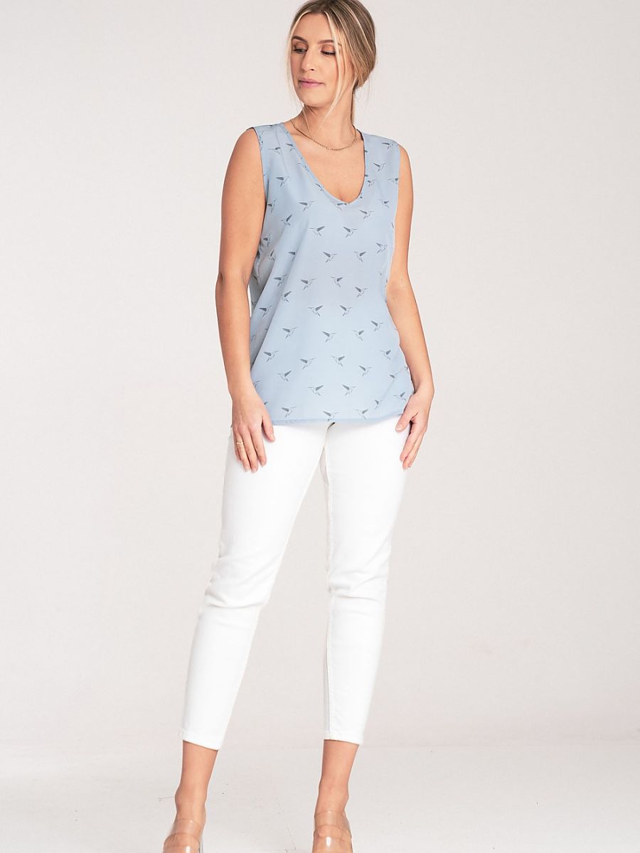  Blouse model 204315 Figl 