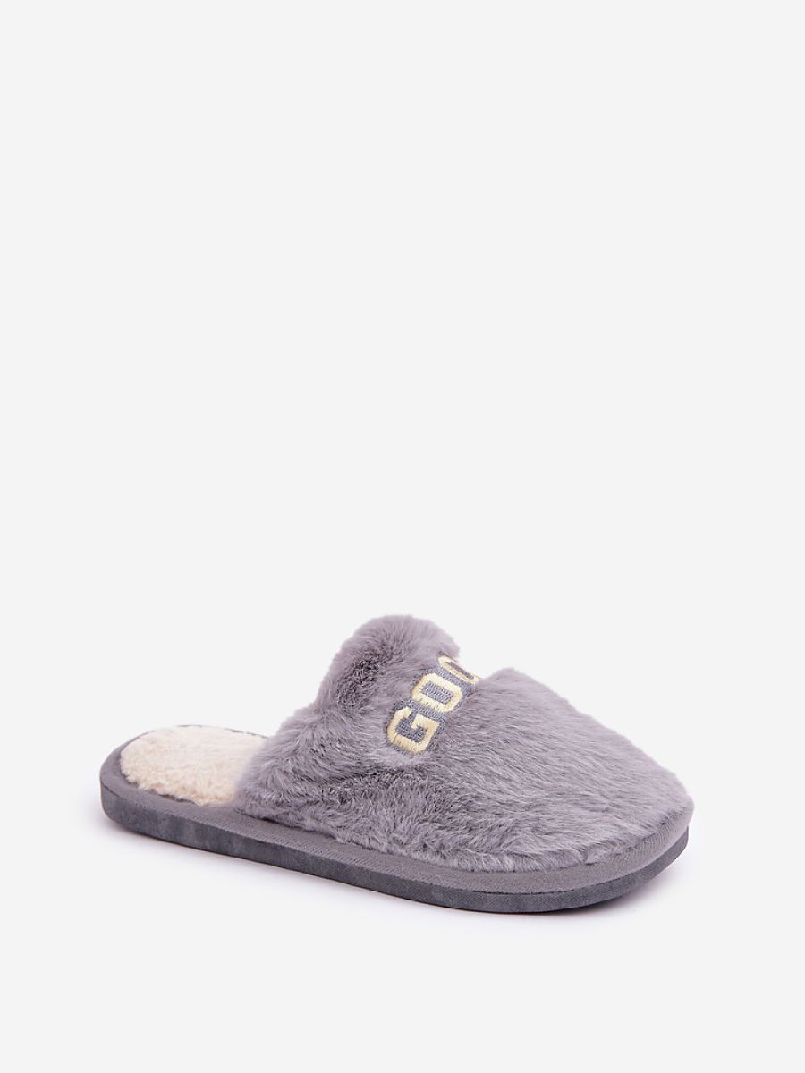  Slippers model 204942 Step in style 