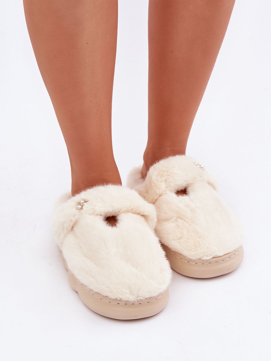  Slippers model 204948 Step in style 