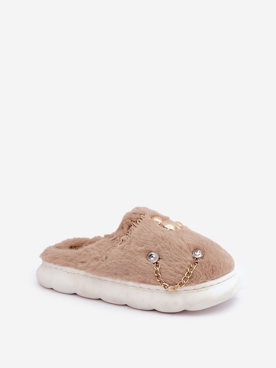  Slippers model 204955 Step in style 