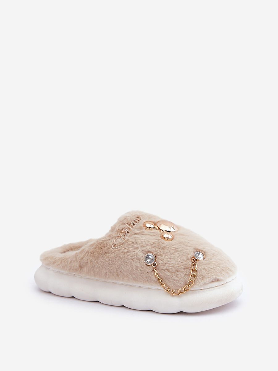  Slippers model 204957 Step in style 