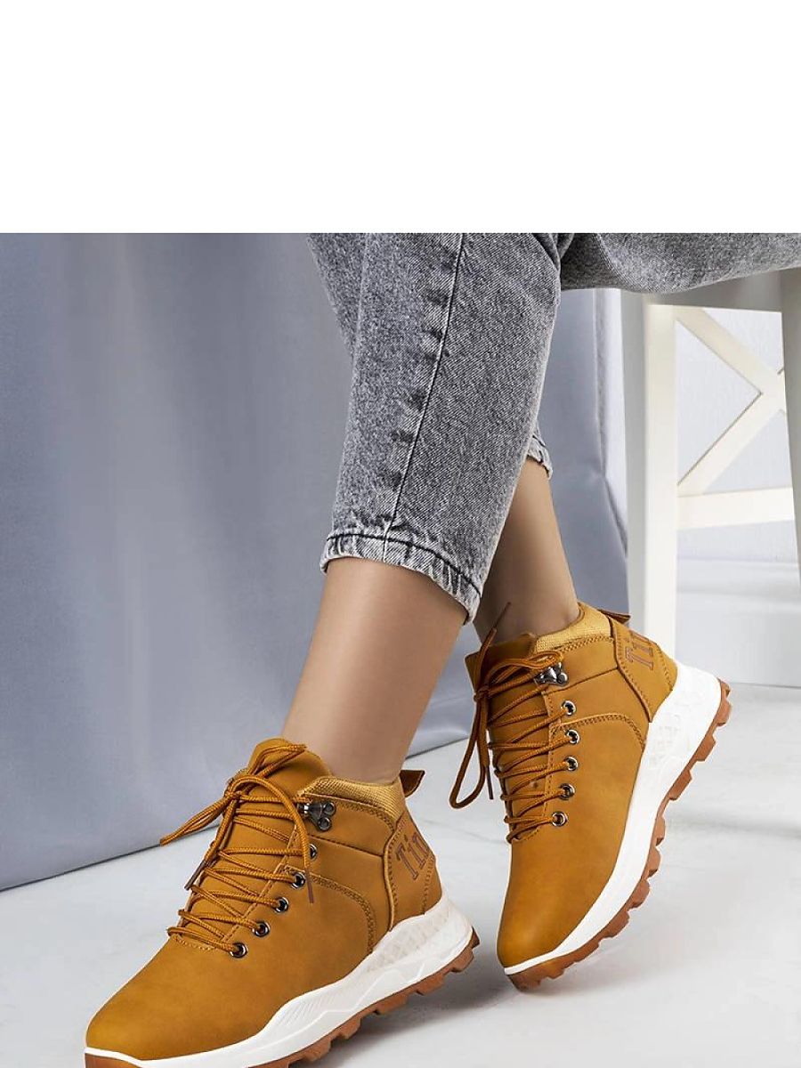  Trapper shoes model 205137 Solea 