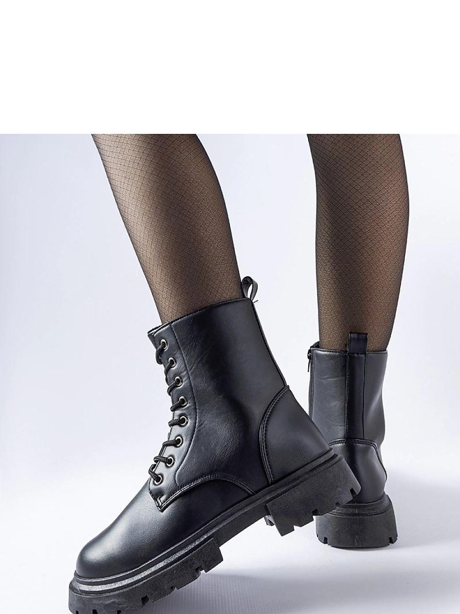  Trapper shoes model 205861 Solea 