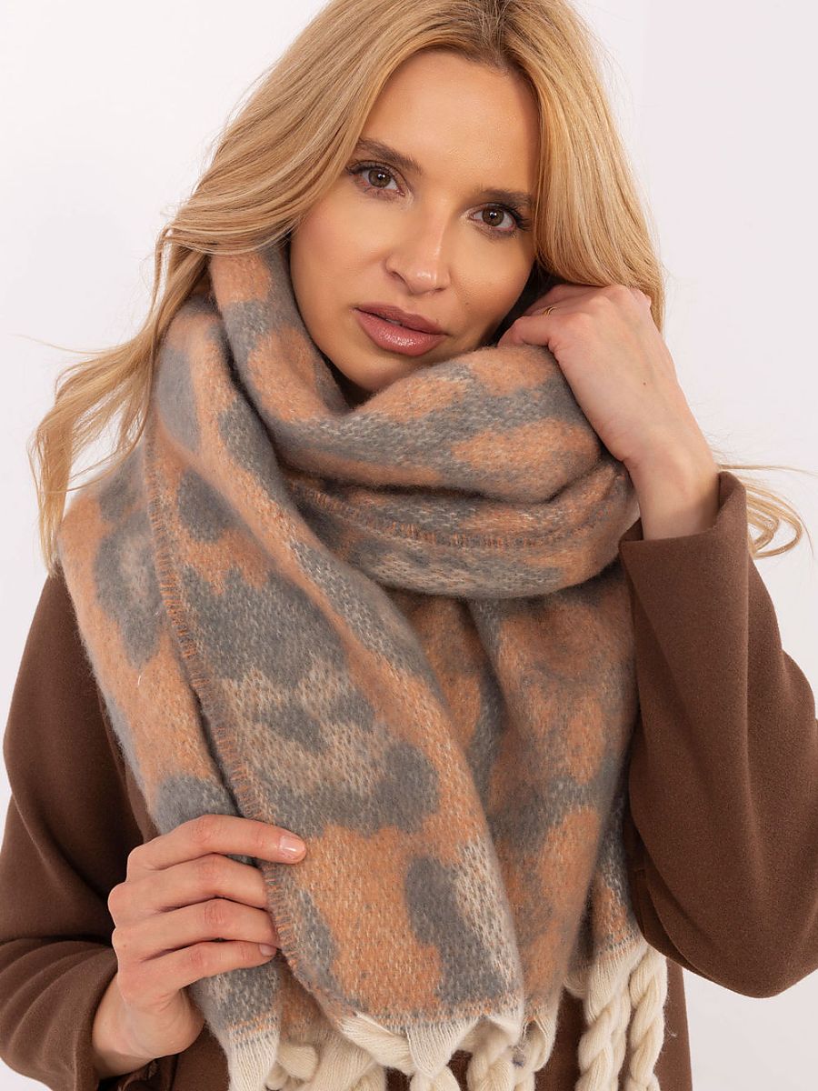  Shawl model 205964 AT 