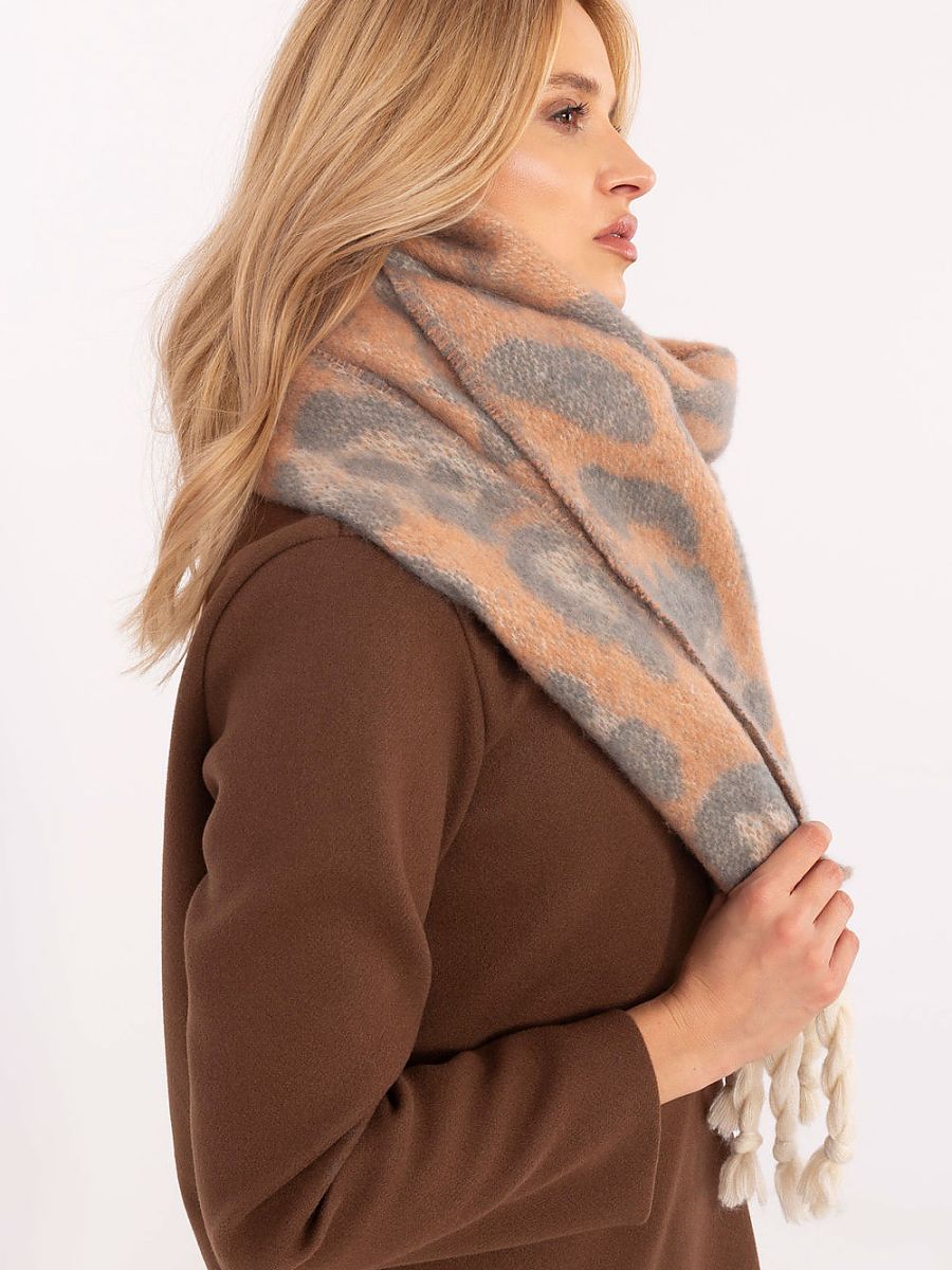  Shawl model 205964 AT 