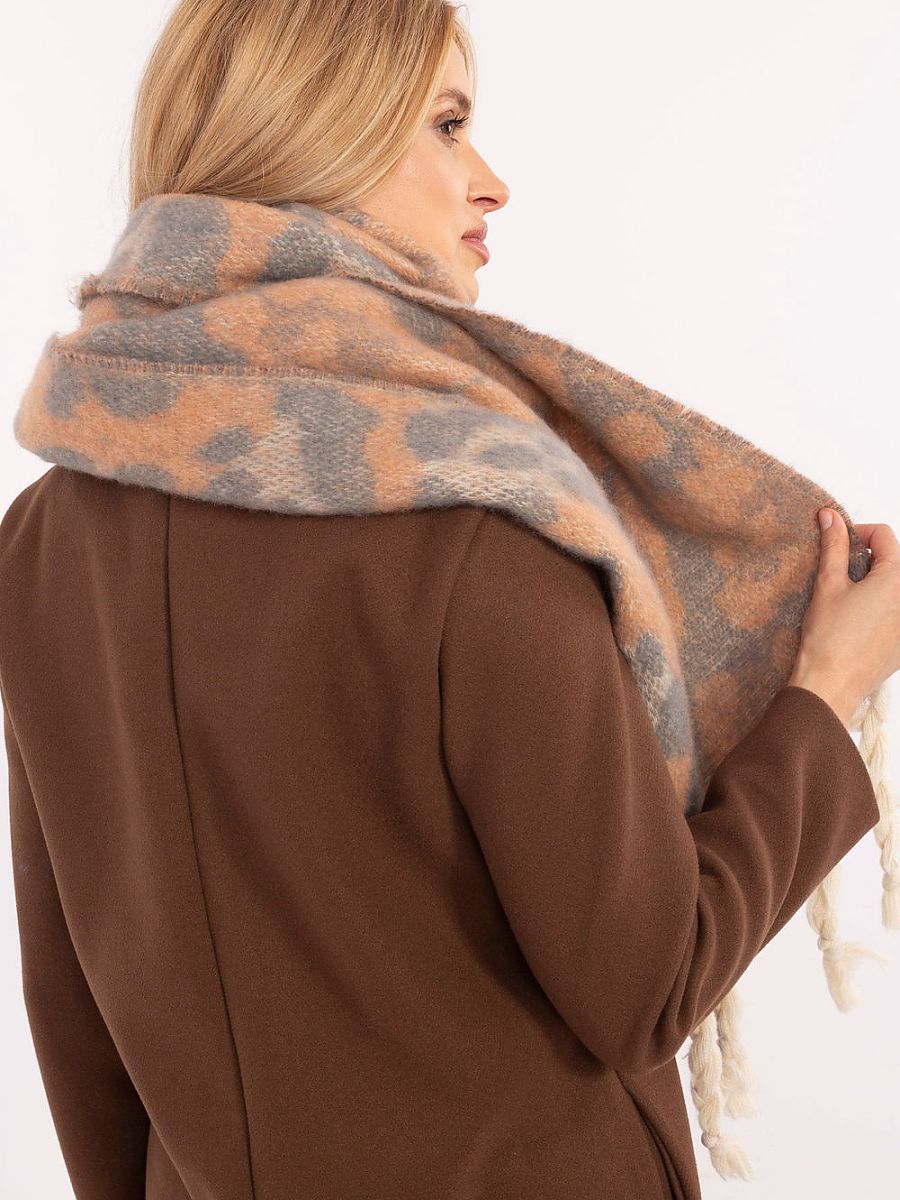  Shawl model 205964 AT 