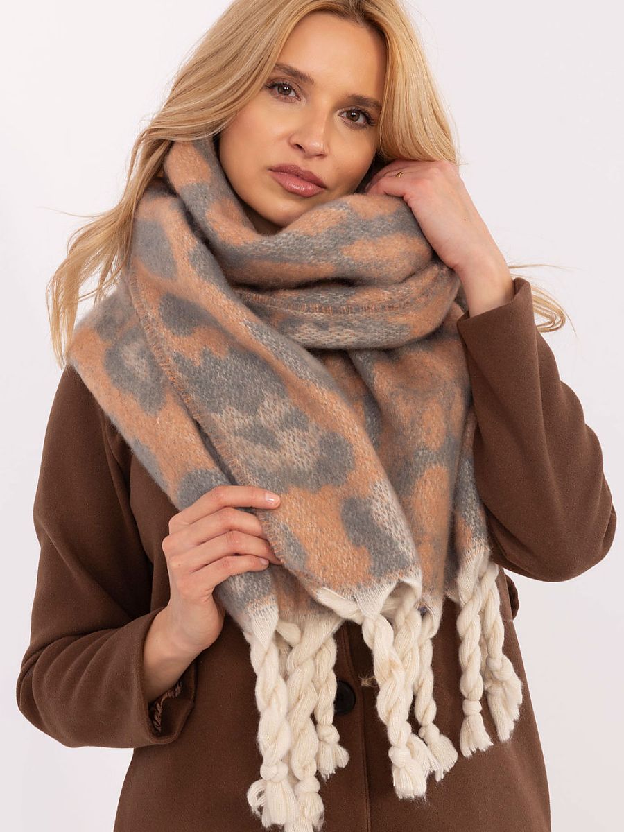 Shawl model 205964 AT 