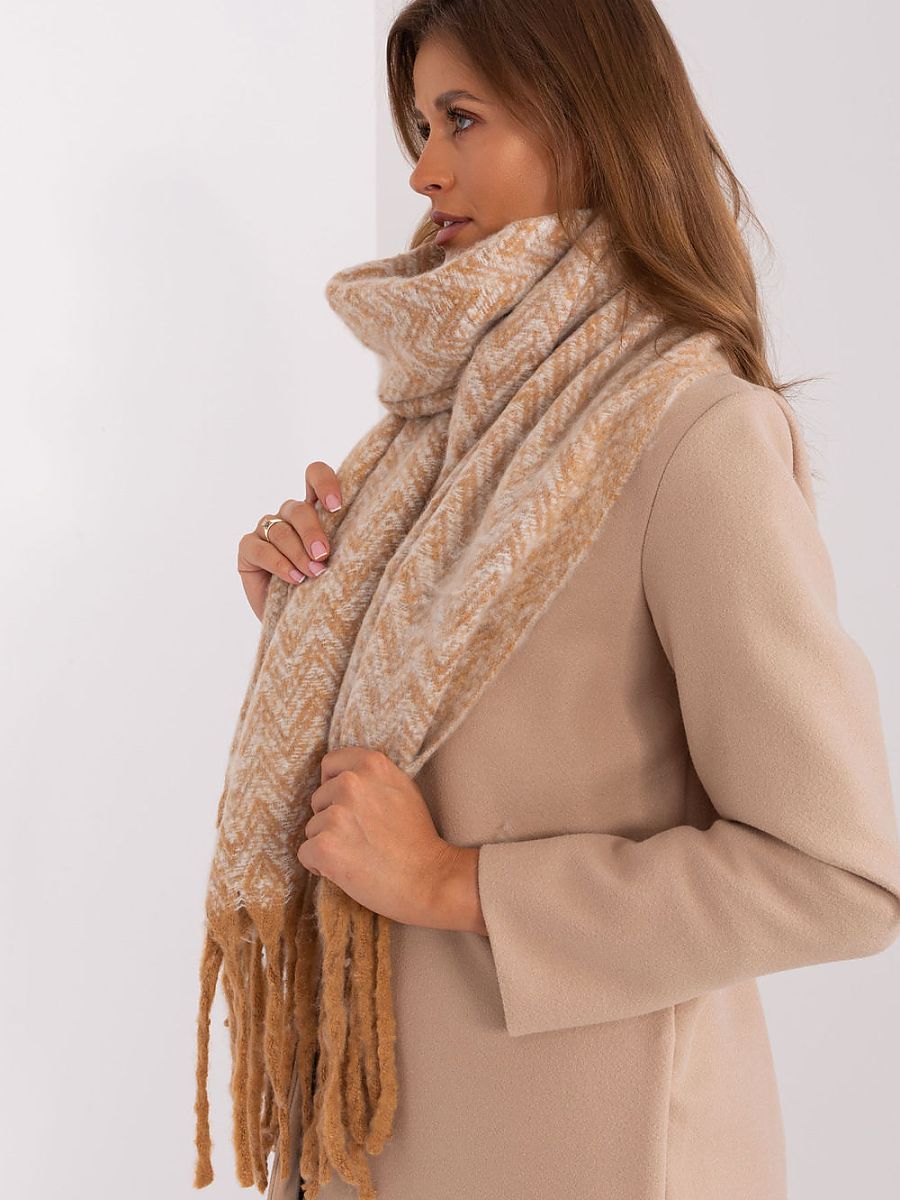  Shawl model 205970 AT 