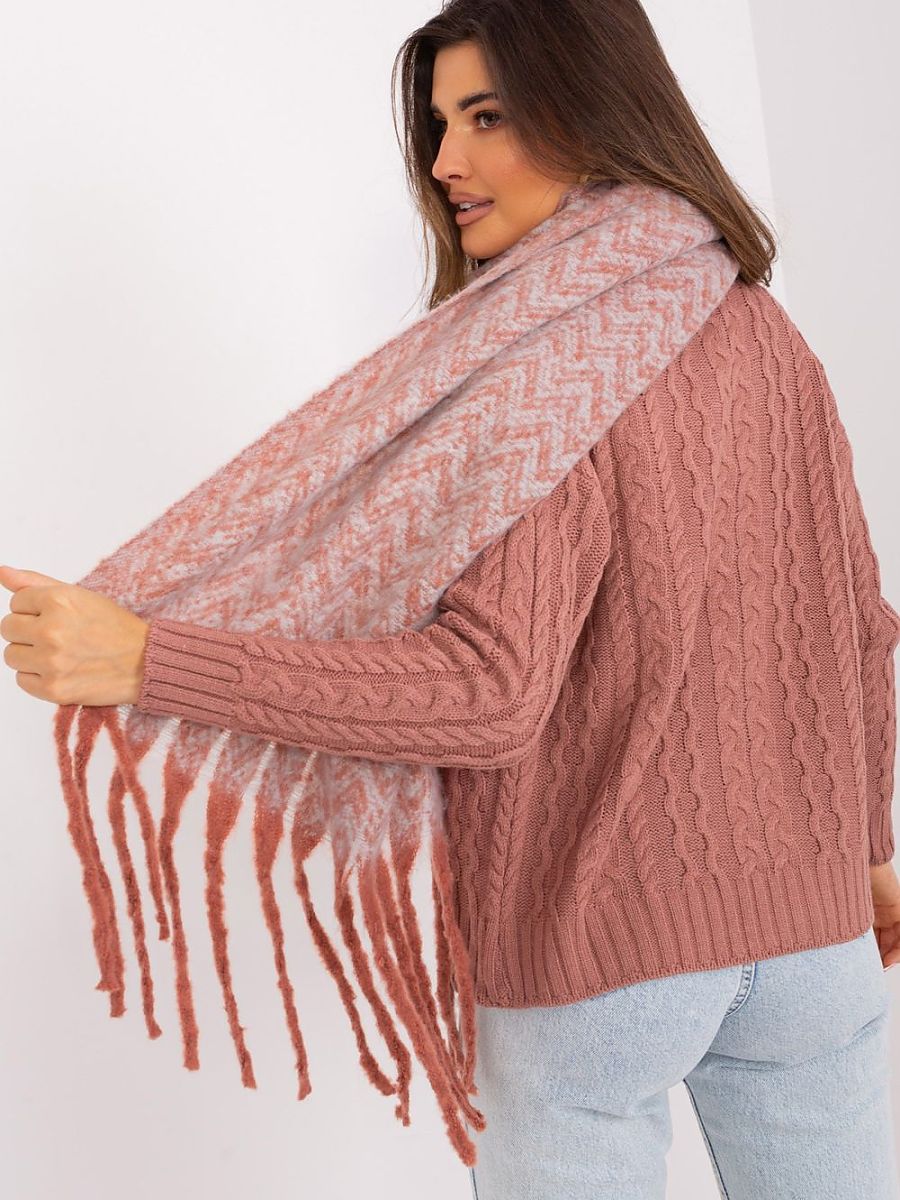  Shawl model 205972 AT 