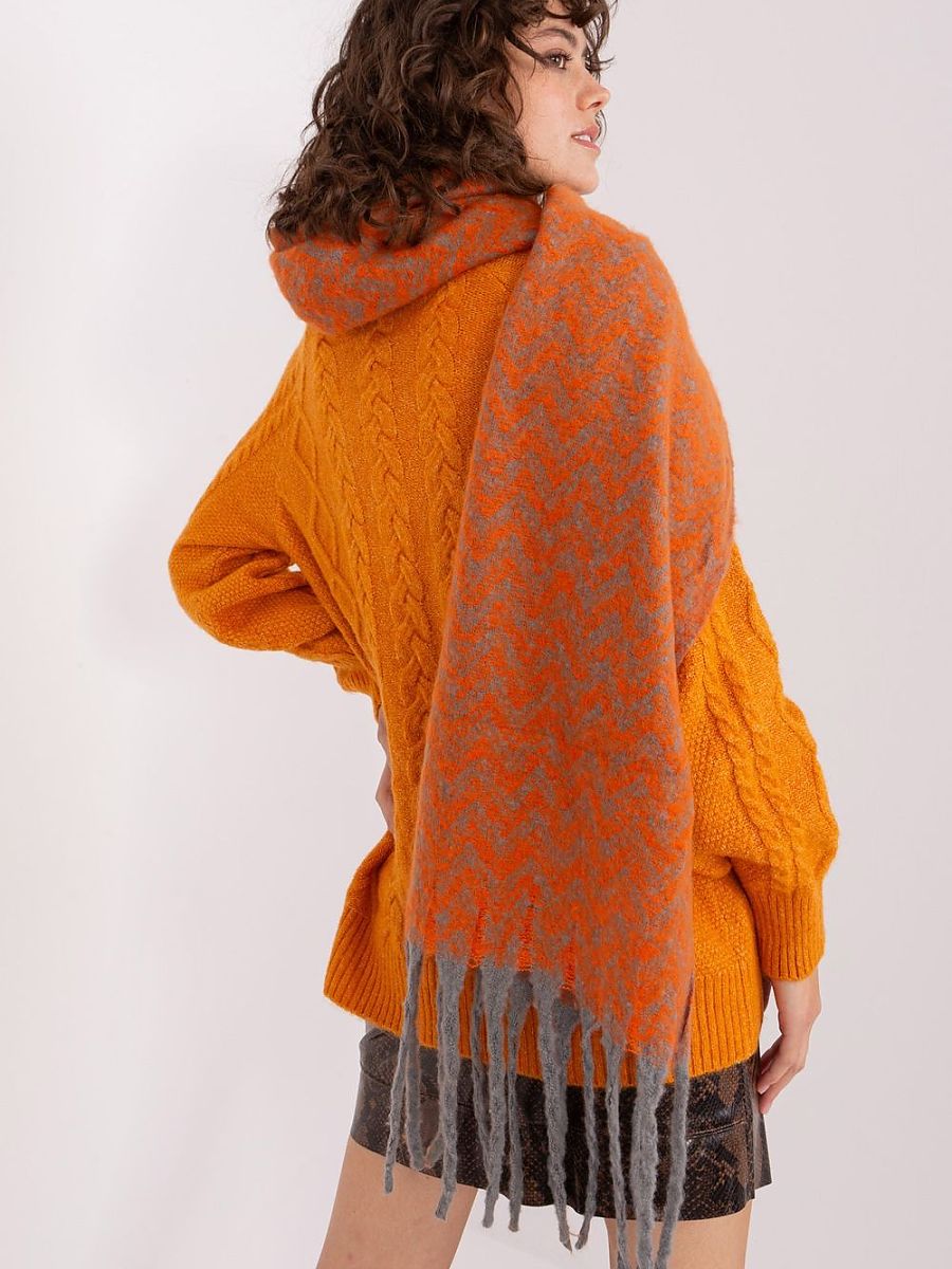  Shawl model 205973 AT 