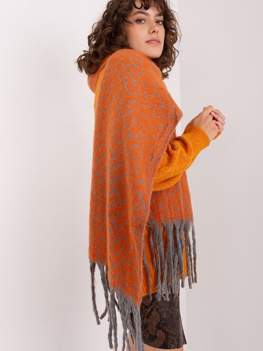  Shawl model 205973 AT 