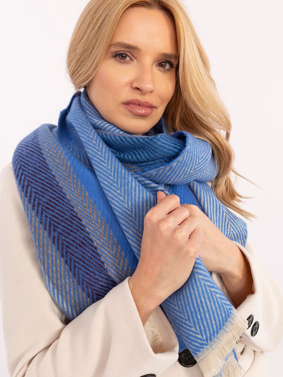  Shawl model 206040 AT 