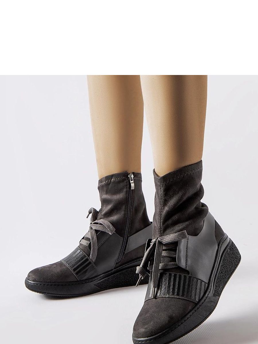  Buskin boots model 206515 Solea 