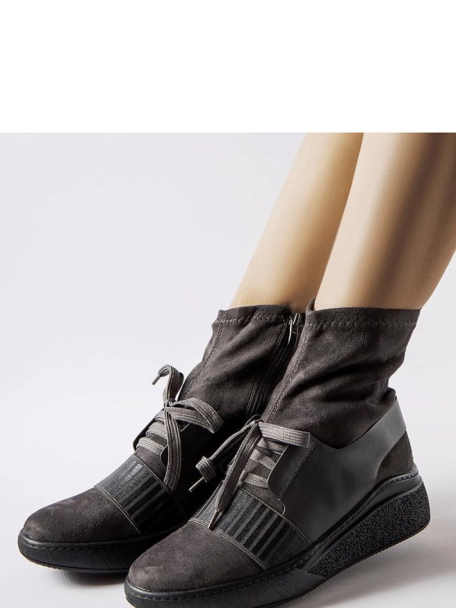  Buskin boots model 206515 Solea 