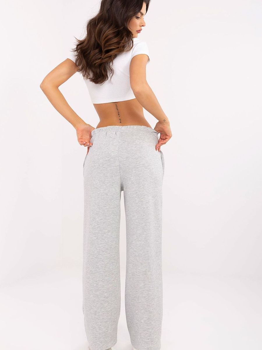  Tracksuit trousers model 206949 Italy Moda 