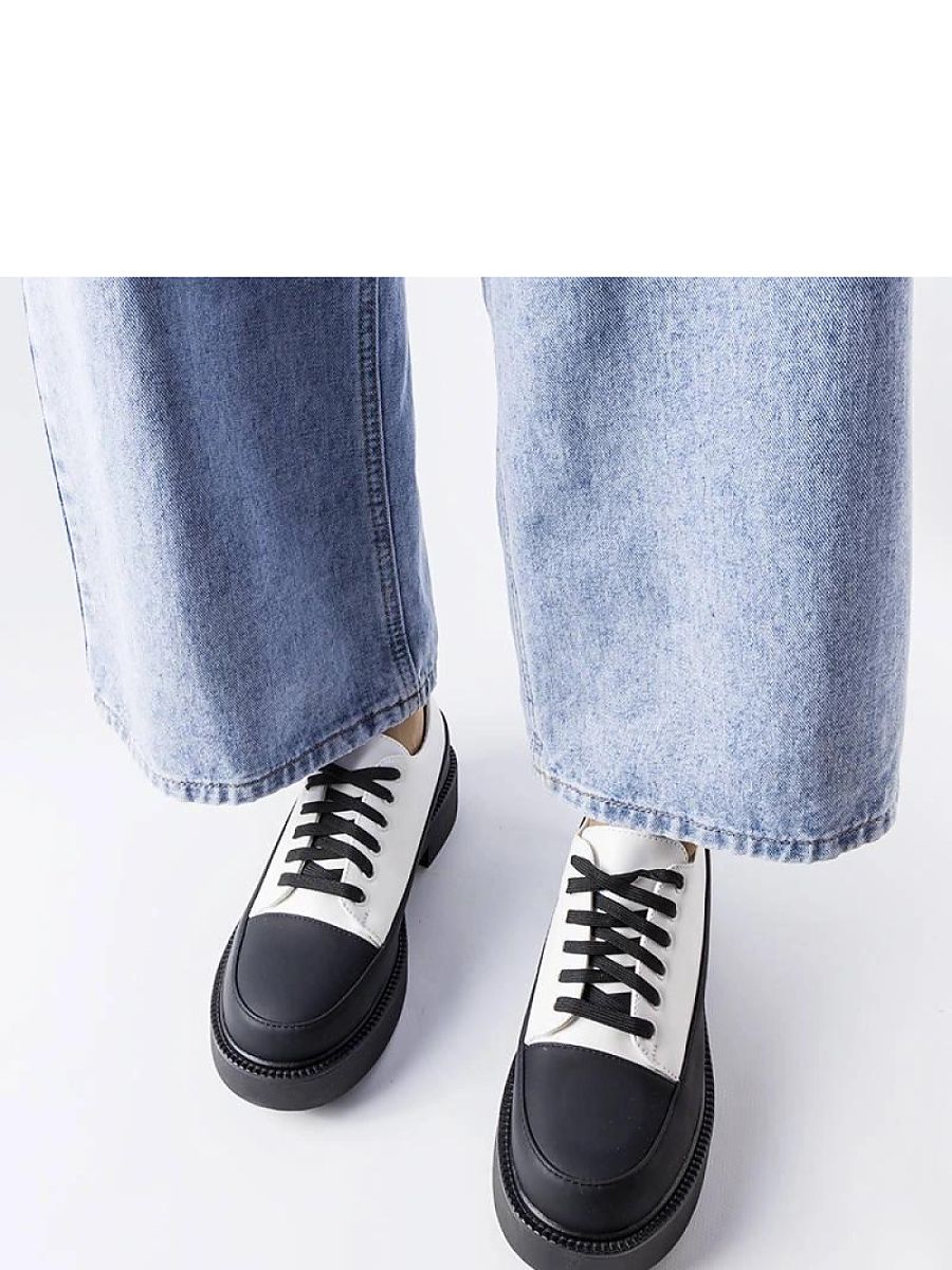  Half shoes model 207045 Solea 