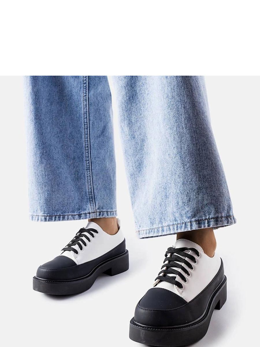  Half shoes model 207045 Solea 