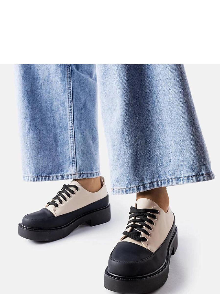  Half shoes model 207046 Solea 