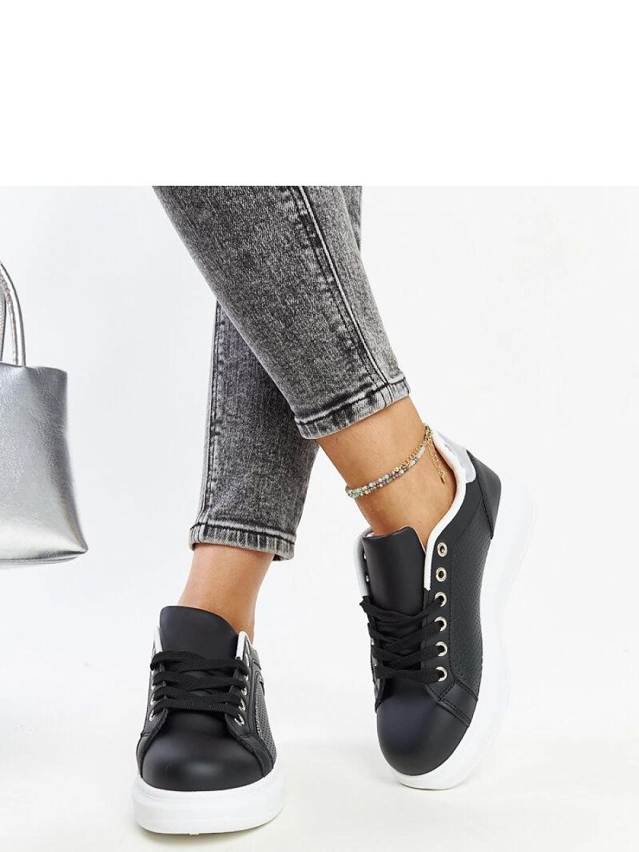  Sport Shoes model 207400 Solea 