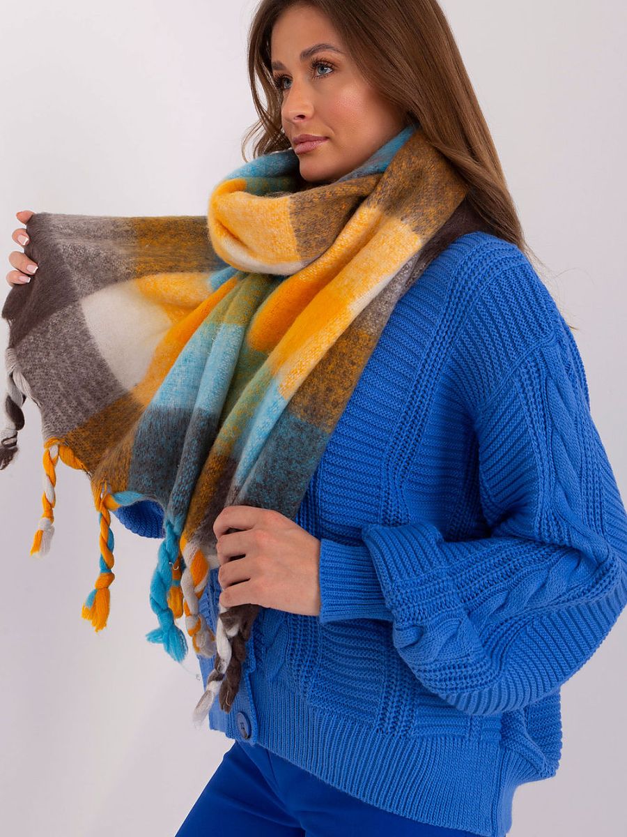  Shawl model 208272 AT 