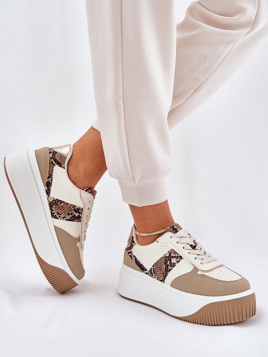  Sport Shoes model 209800 Step in style 