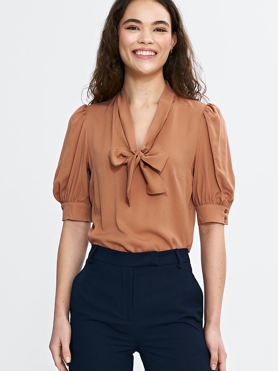  Blouse model 210078 Nife 