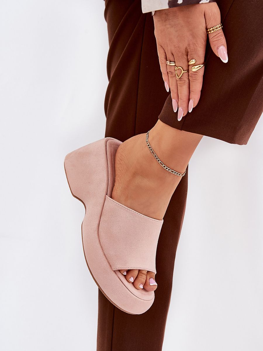  Buskin model 210173 Step in style 