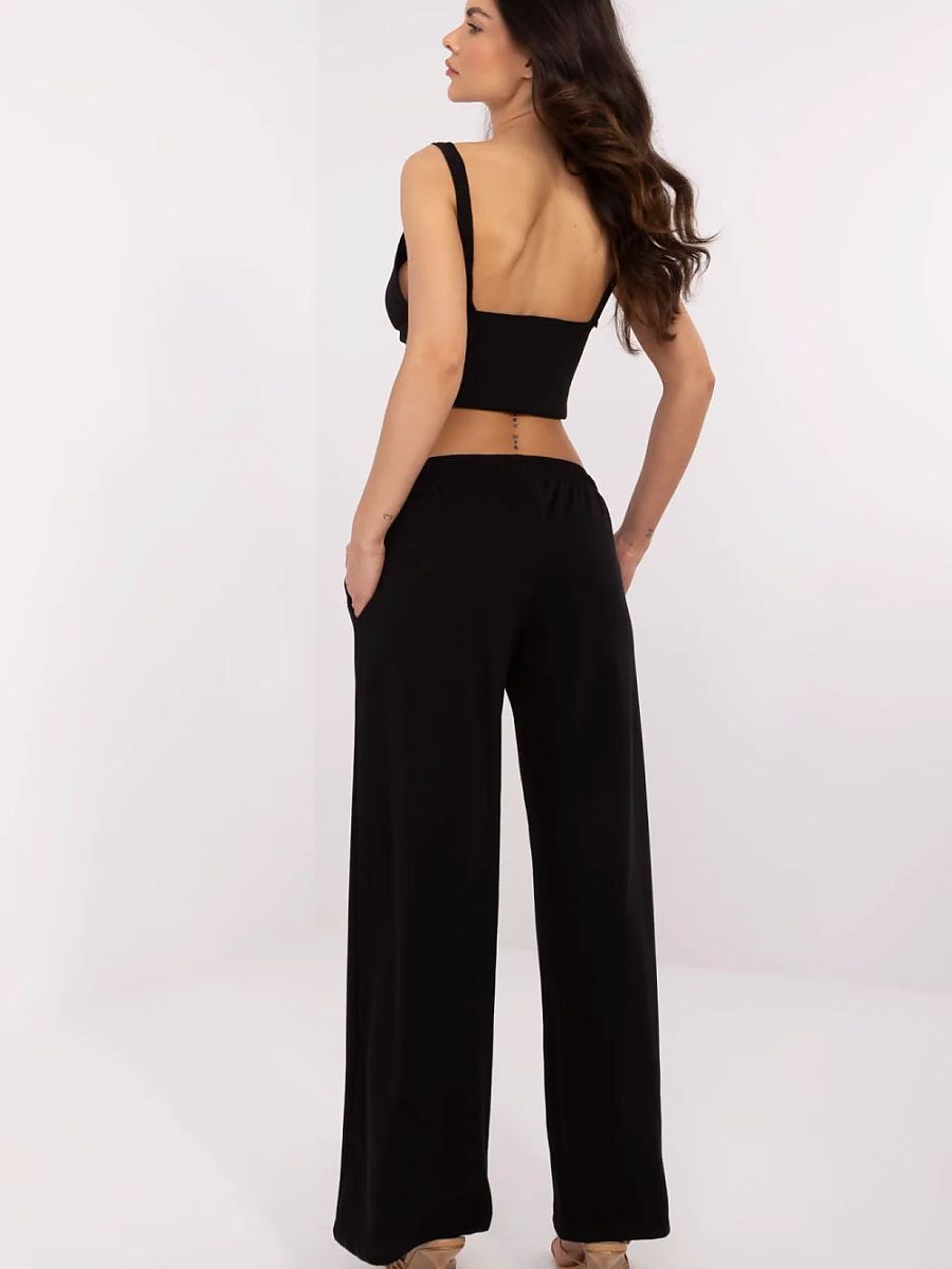  Tracksuit trousers model 210620 Relevance 