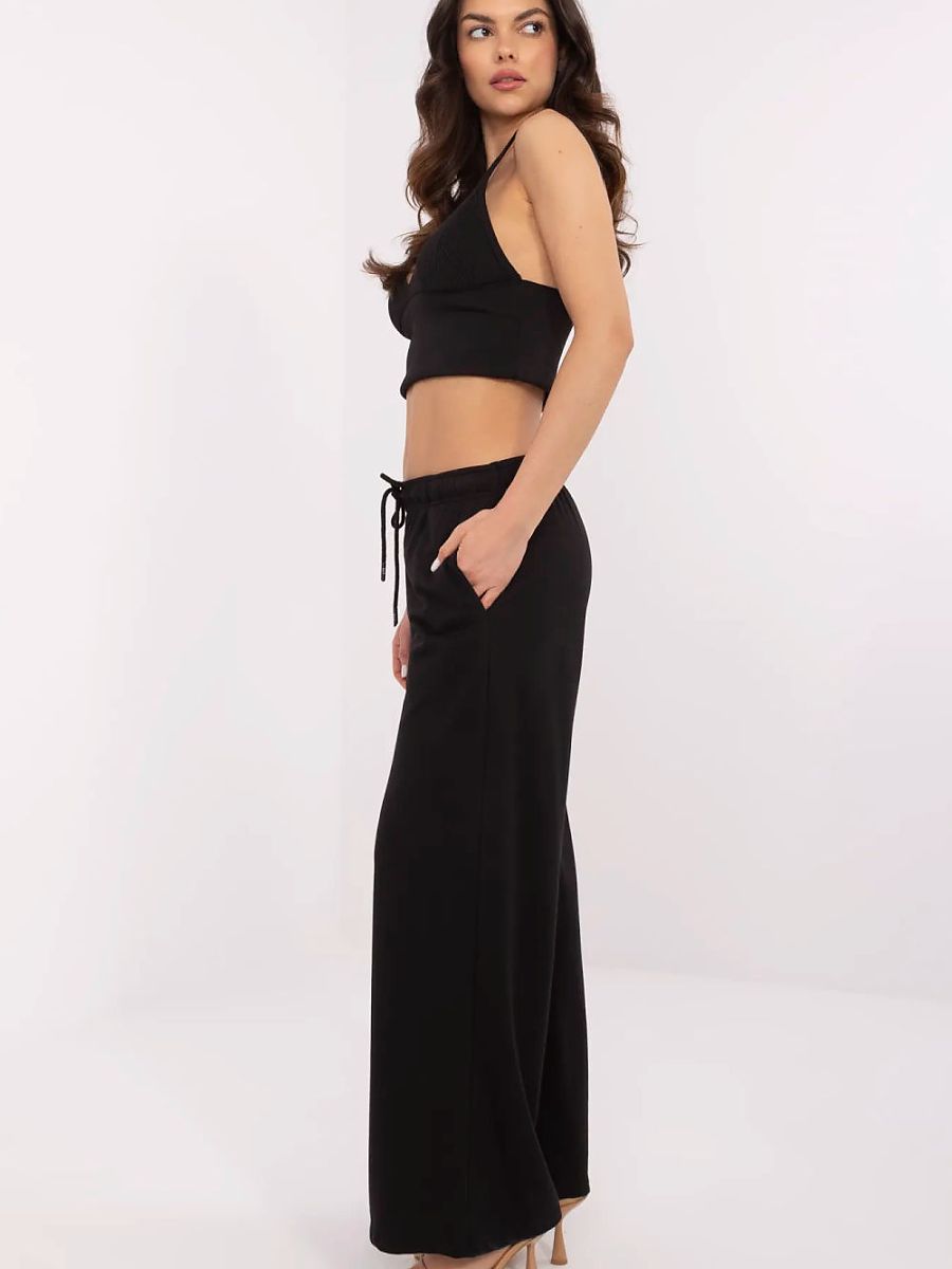  Tracksuit trousers model 210620 Relevance 