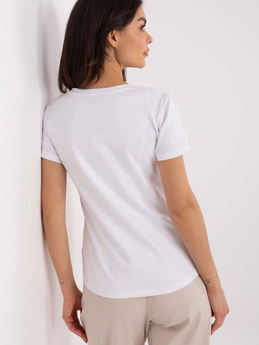  T-shirt model 210662 Relevance 