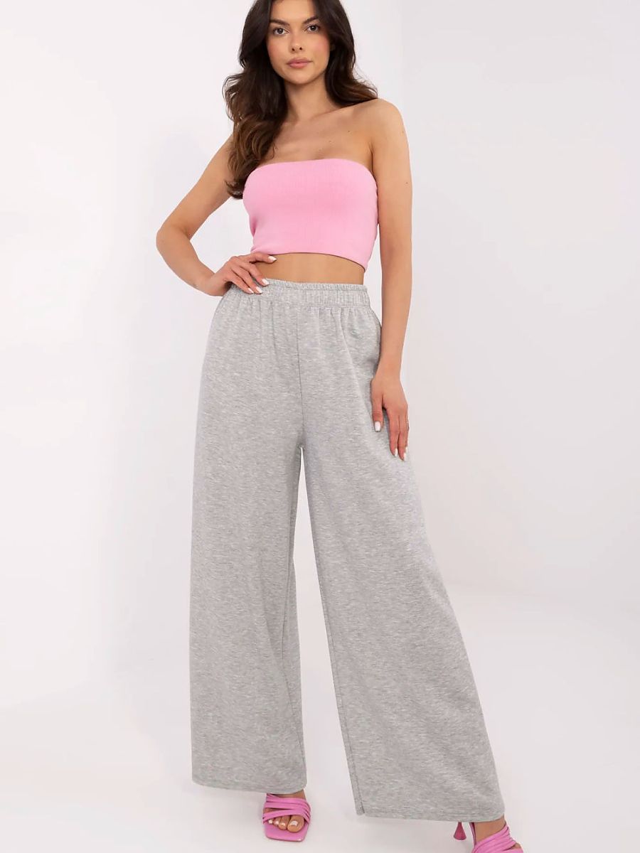  Tracksuit trousers model 210945 Italy Moda 