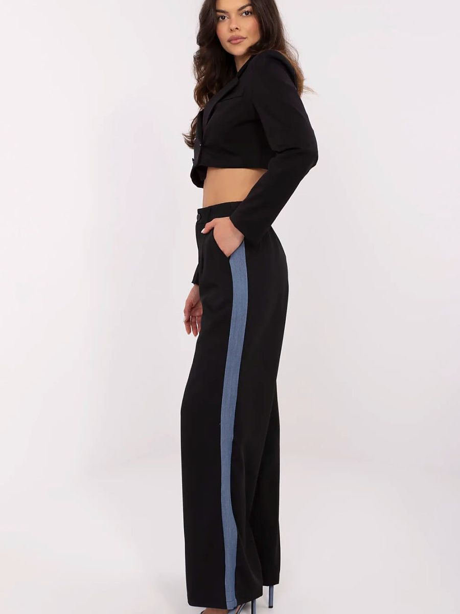  Women trousers model 211178 NM 