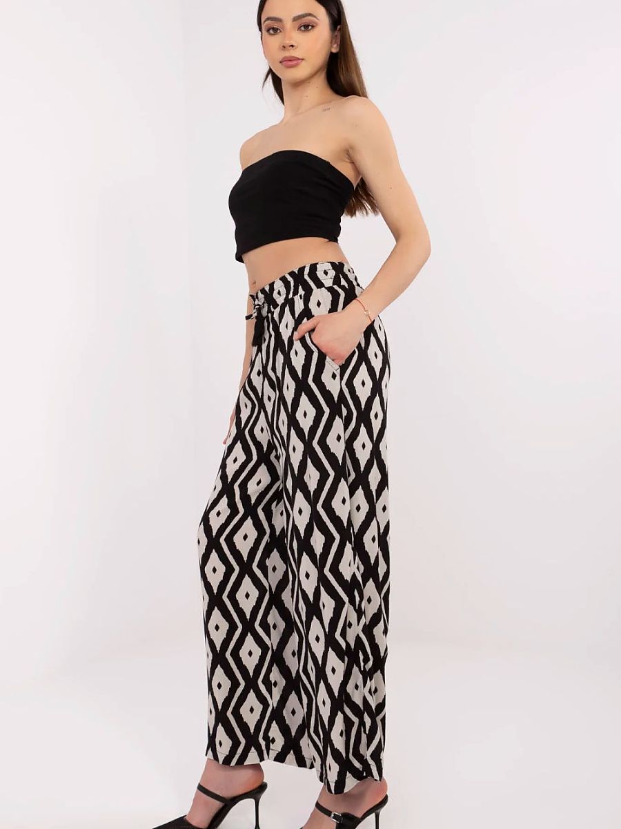  Women trousers model 212664 Sublevel 