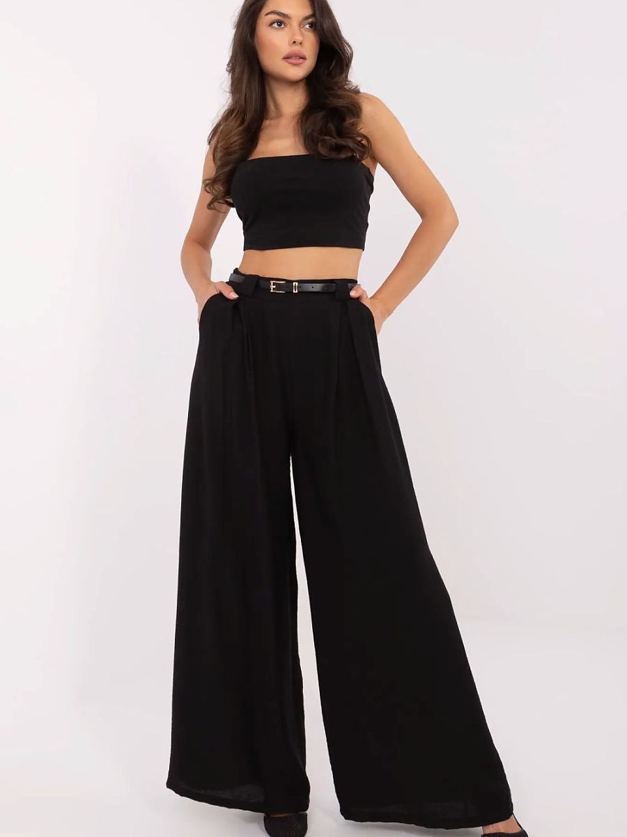  Women trousers model 213063 Italy Moda 