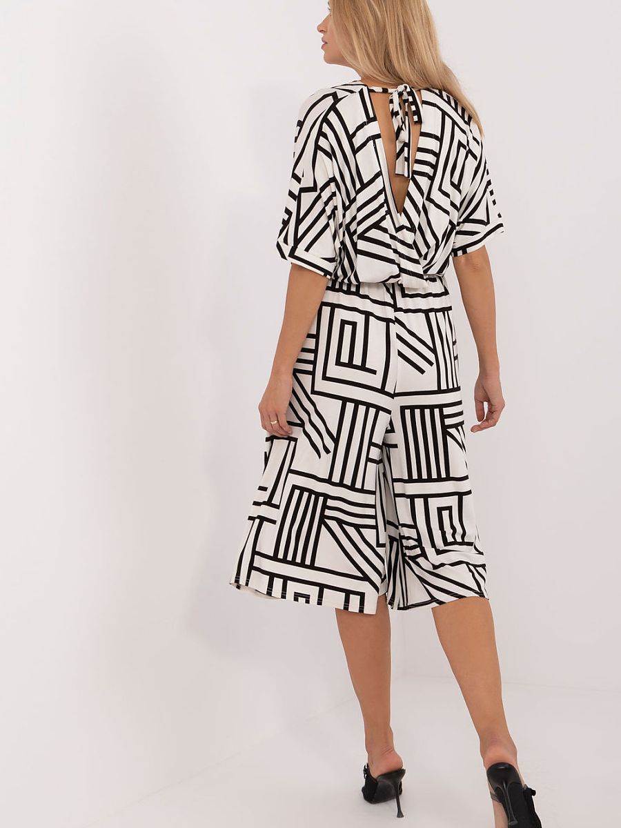 Suit model 214445 Lakerta 