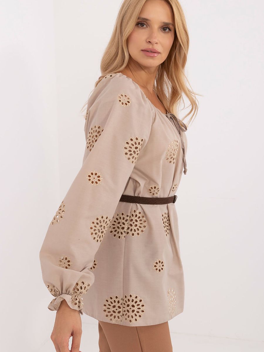  Blouse model 214452 Lakerta 