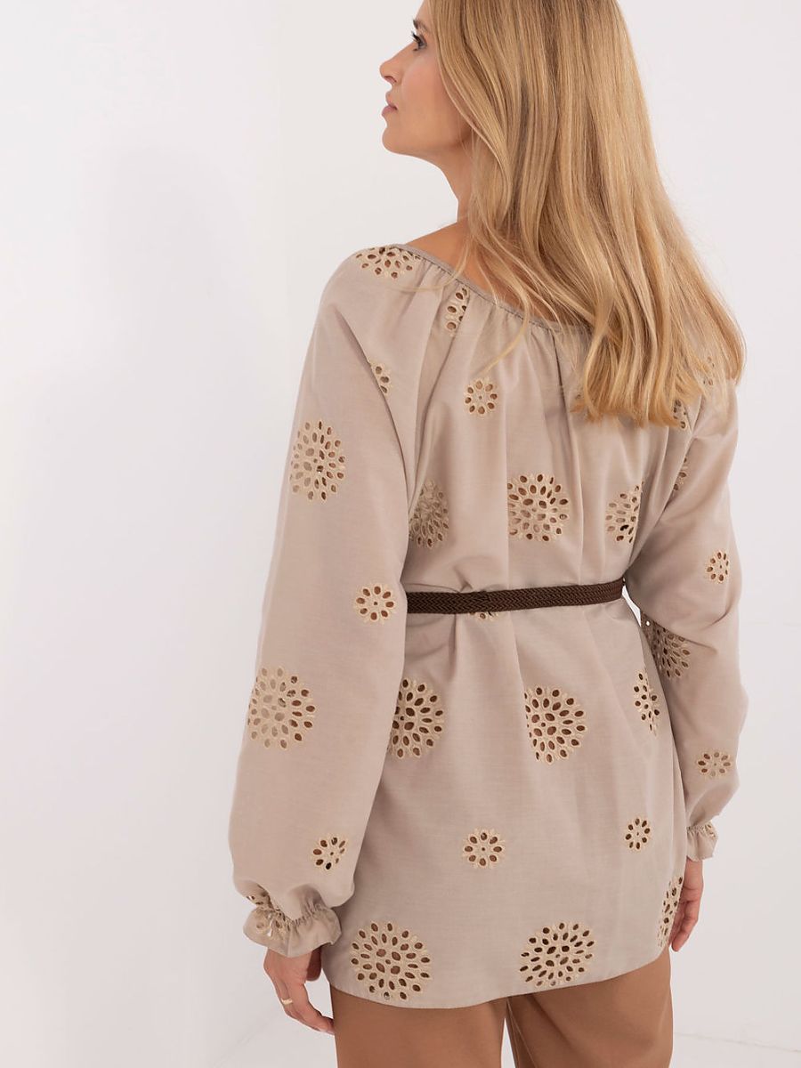  Blouse model 214452 Lakerta 