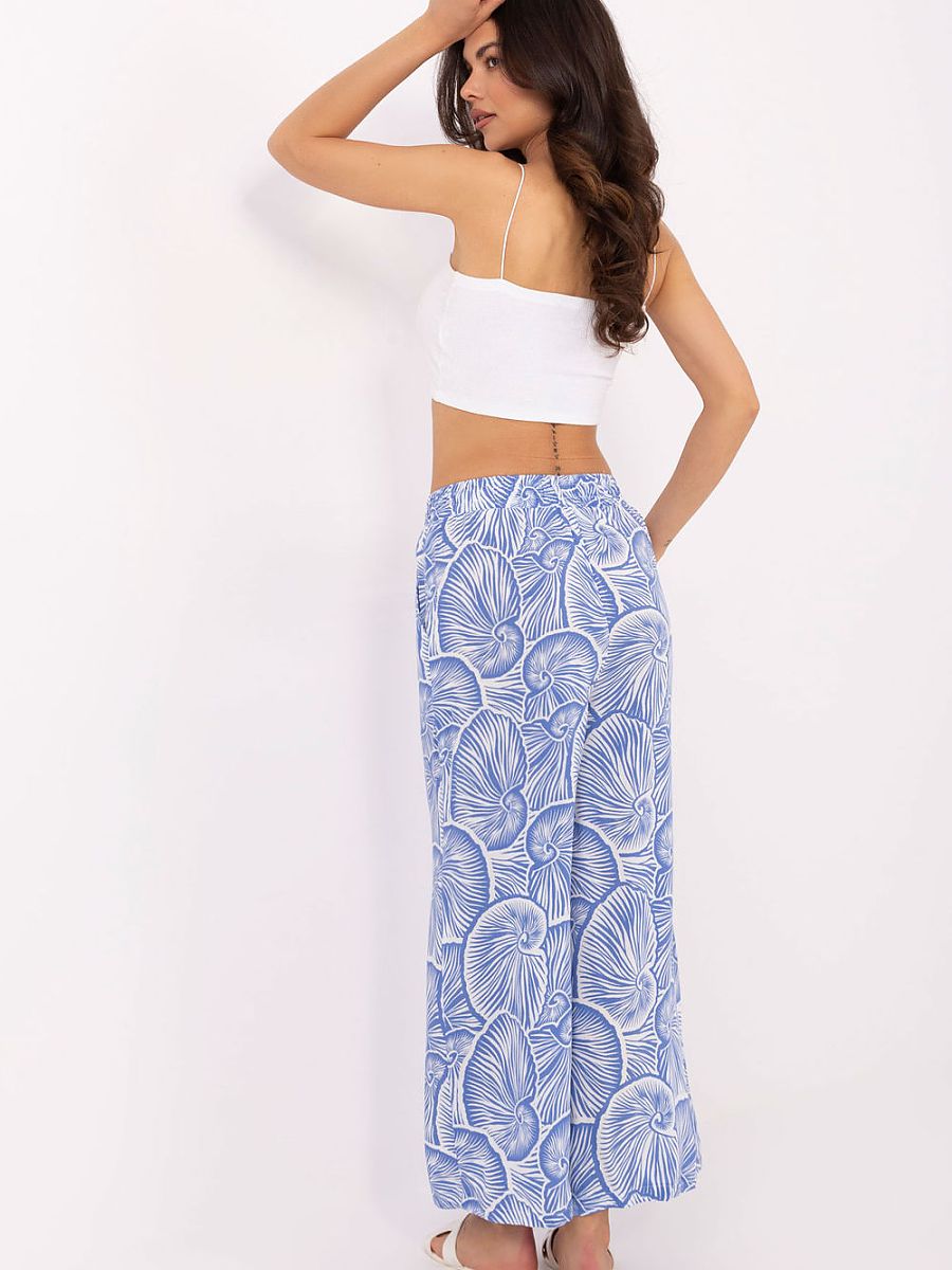  Women trousers model 215120 Sublevel 