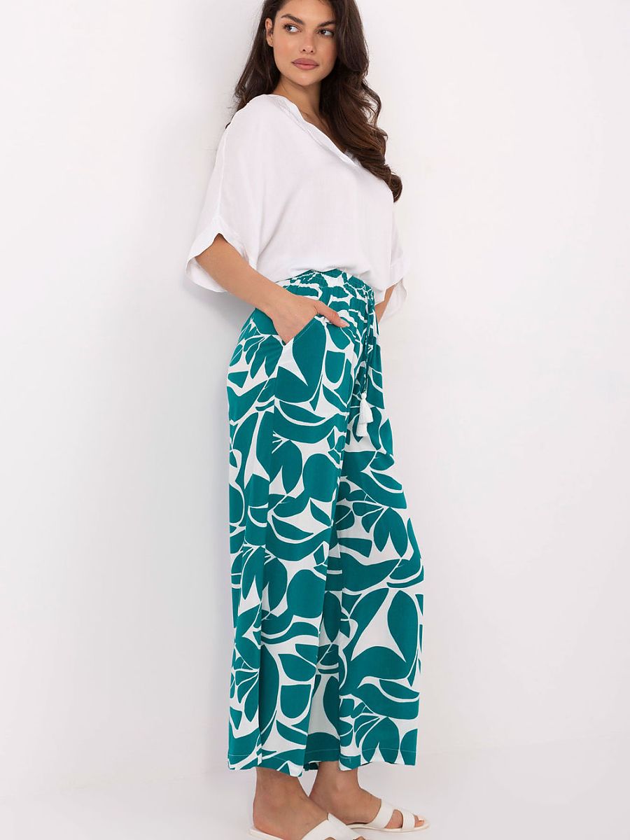  Women trousers model 215121 Sublevel 